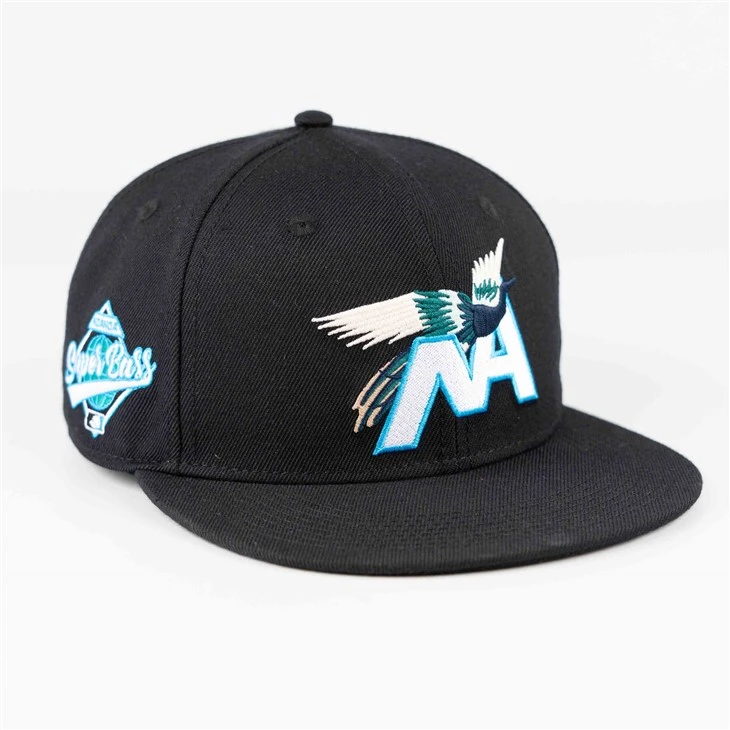 Free Flying Bird Pattern Fitted Cap